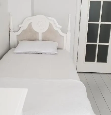 Konyaalti Plajina 10 Dakika Kral Dairesi Appartement